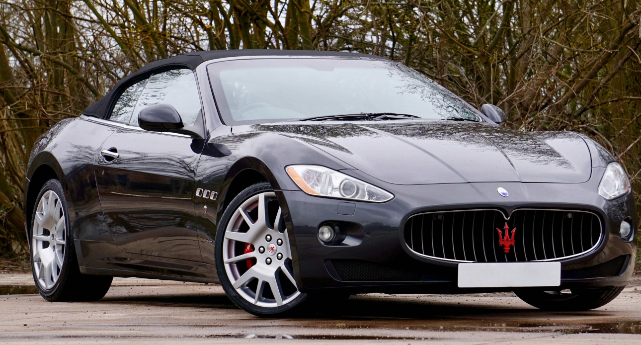 Rentar un Maserati para un Viaje Inolvidable